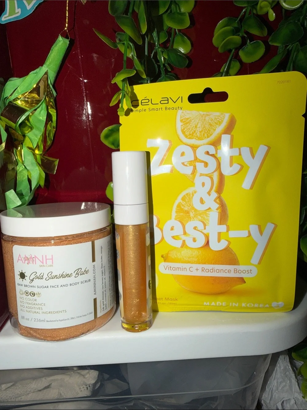 AMINAH Gold Sunshine Bake Sugar Scrub & Lip Gloss -Plus Face mask